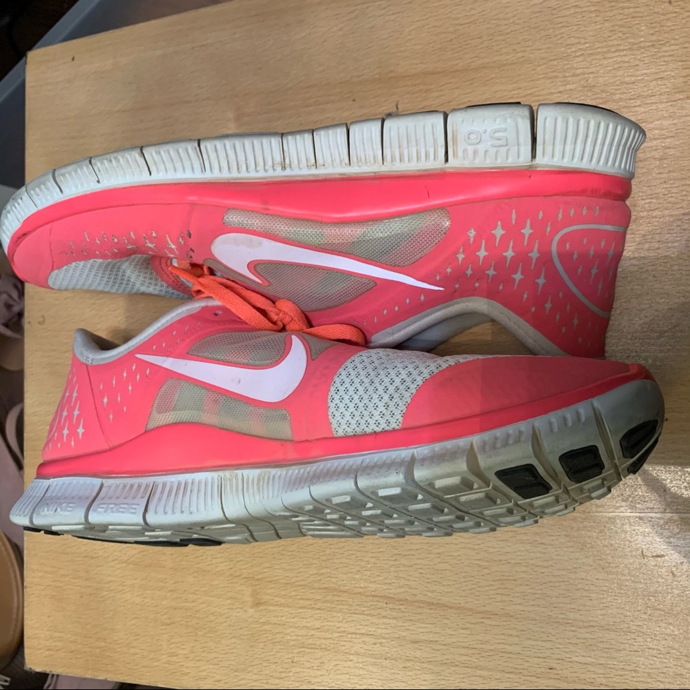 Nike ID Free Run Neon Pink Sneakers Size 12 - Picture 5 of 7